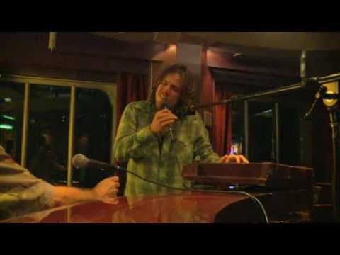 Lukas Nelson: Stardust and Blue Eyes Cryin in the Rain