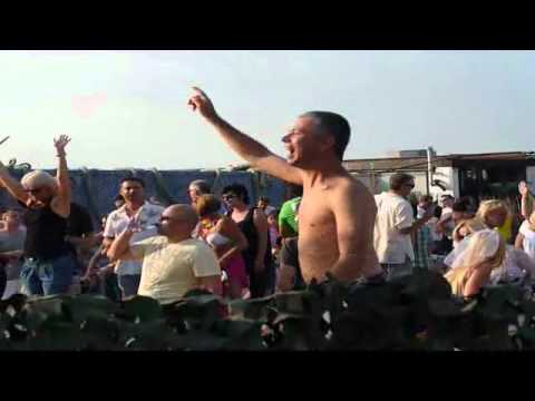 Ernesto vs Bastian @ Hypnotize - Beach Club Riche NL 03.09.2011