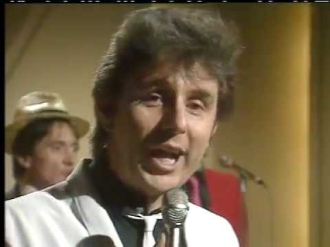 The Flying Pickets  Da doo ron ron on HARTY