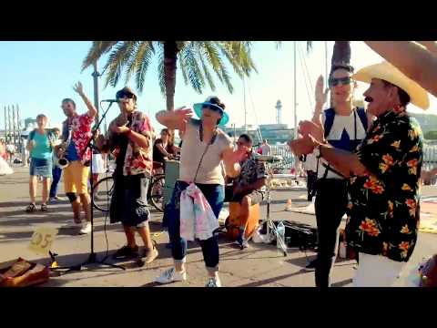 Crazy tourists in Barcelona port