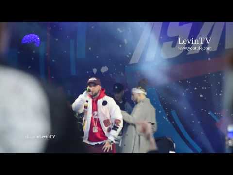 ST – Сумасшедший Русский feat. Айкью