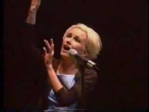 Flans - Me He Enamorado De Un Fan (Auditorio Nacional 2000)