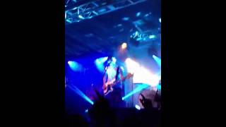 General Fiasco -Waves, Belfast