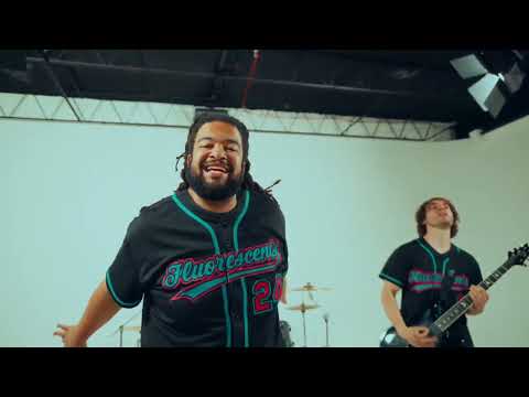 FLUORESCENTS - TRY SO HARD (OFFICIAL MUSIC VIDEO)