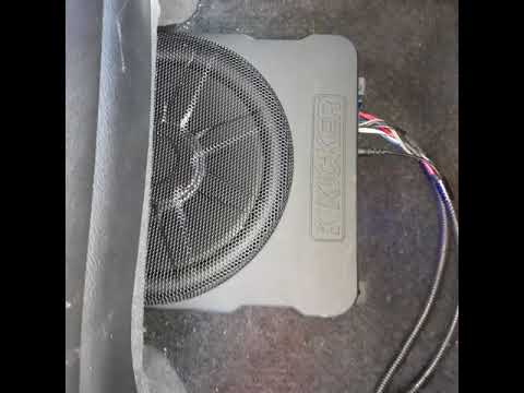 10" Kicker Hideaway powered sub review