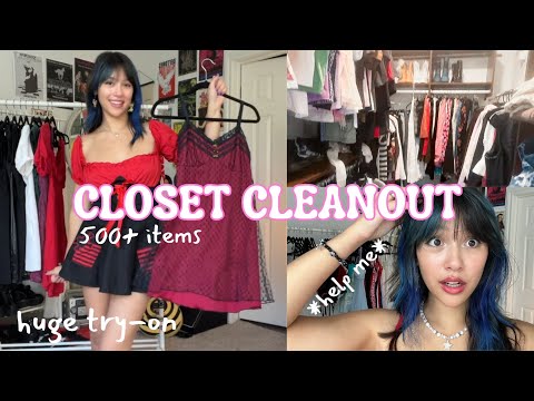 EXTREME CLOSET CLEANOUT!! Trying on everything in my closet (part 1)