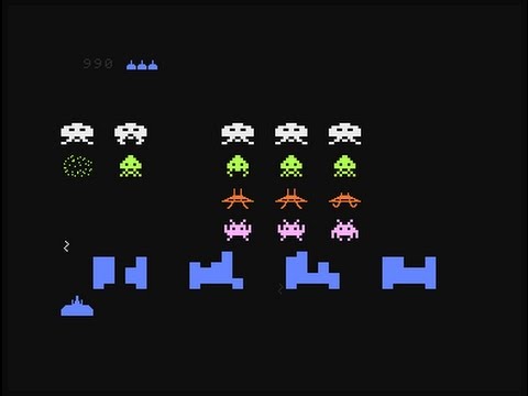 REVIEW OF SPACE INVADERS [INVASION AUS DEM WELTRAUM] (COLOUR GENIE, HARALD BOEGEHOLZ, 1984)