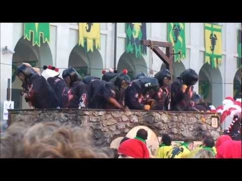 carnevale_ivrea_2011_con_musica.wmv