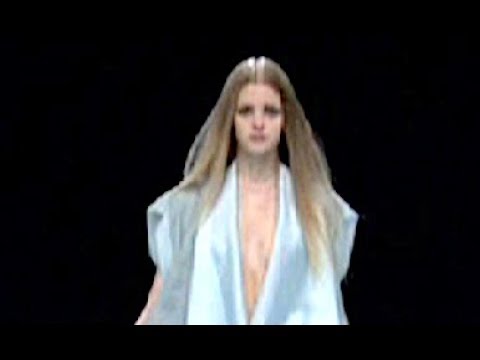 ISSEY MIYAKE Spring Summer 2010 Paris - Fashion Channel