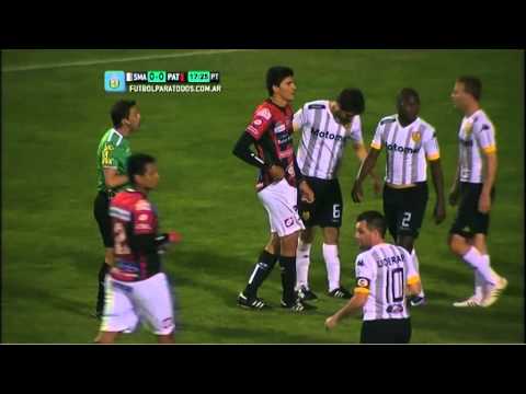 Olivero, el dueño del arco. Santamarina-Patronato.Fecha 9.Torneo Primera B Nacional.FPT