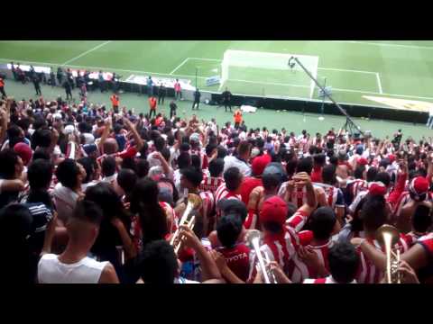 "Chivas vs cruz azul, apertura 2015, la irreverente" Barra: La Irreverente &bull; Club: Chivas Guadalajara