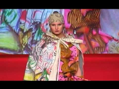 Vivienne Westwood Spring/Summer 2010 Fashion Show