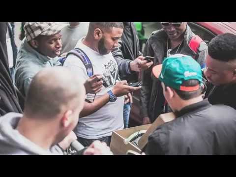 AIR YEEZY II HYPE Exclusive