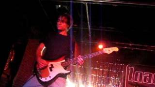 Pink Spiders playing Gimme Chemicals!