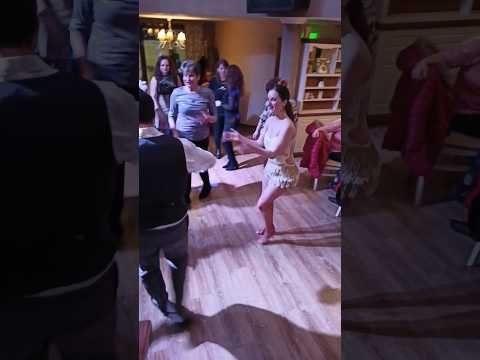 Bamboleo #latinparty #latinmusic #latinnight #live #salsa #bachata #performance