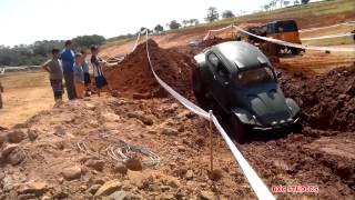 preview picture of video '4 Socorro Off Road 2012 Pista de Indoor - jeeps - gaiola - 4x4 e 4x2'