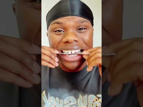 Making a Grillz out of Aluminum Foil #vlog #viral #challenge #grillz #aluminumfoil #grillzchallenge