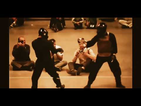 Bruce lee (alien 👽?)