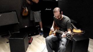 Video thumbnail for Celestion Gold Alnico and Divided by 13 SJT 10/20 by Abner Franco Marins