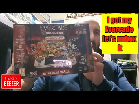 I got my Evercade let's unbox it