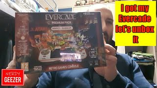 I got my Evercade let's unbox it
