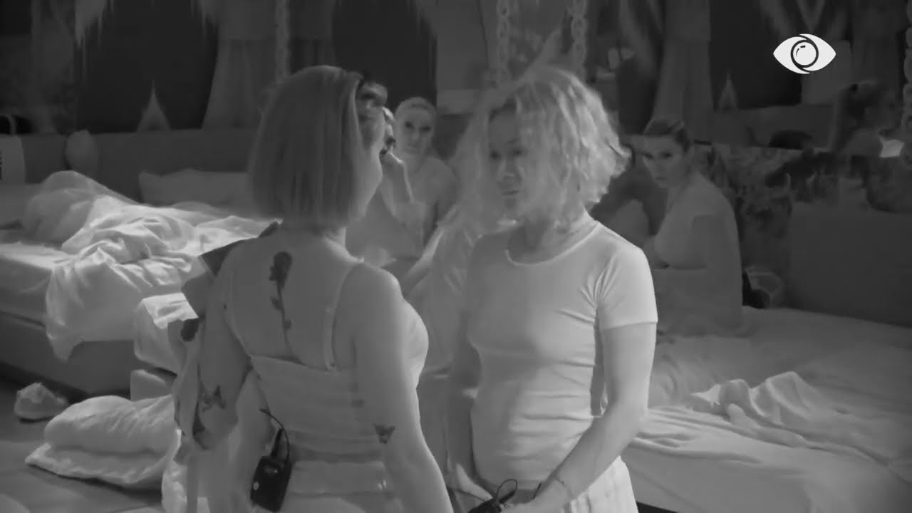 “Kam alergji”/ Egla i teshtin në fytyrë Rozës