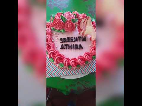 strawberry cake design.    simple design for strawberry cake # strawberry # sreehari's channel 2021