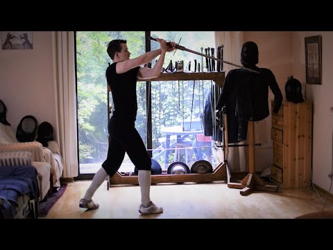 Akademia Szermierzy - Training at home #10 Weapon control [ENG SUBTITLES]