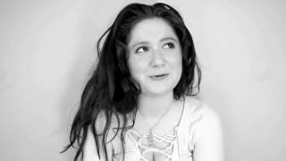 Screen Tests w/ Emma Rose Kenney talkin' working on Shameless & advice from  William H Macy
