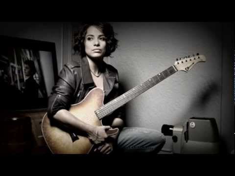 Vicci Martinez Feat. Cee Lo Green - Come Along