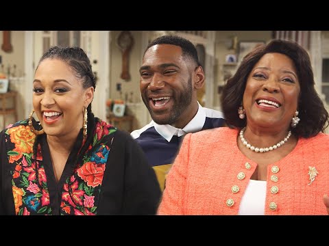 download lagu mp3 mp4 Family Reunion Cast, download lagu Family Reunion Cast gratis, unduh video klip Family Reunion Cast