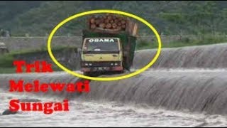 Download lagu Woww Aksi Sopir Mobil Besar Melintasi AIR Dengan  Membawa Beban Yang  Sangat Besar mp3