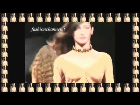 04  DOLORES CORTES  Fashion Show Spring Summer  Madrid HD l00h04m35s 00h06m06s0