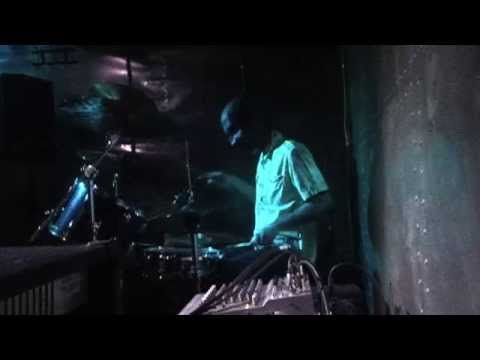 Tog Drum Solo (The Trunk & Ángel Ontalva live)