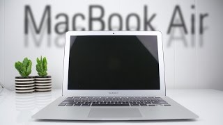 Apple MacBook Air 13" (MQD32) 2017 - відео 1