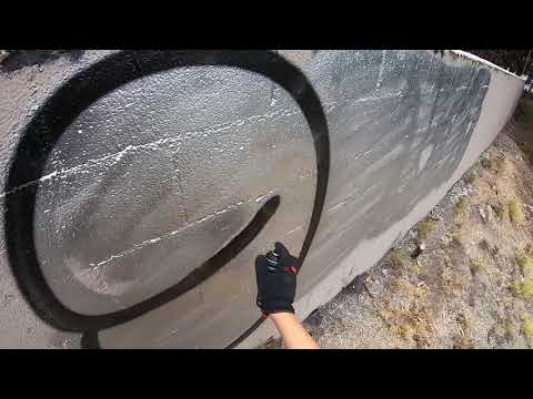 daytime graffiti - black and chrome  throw up - GOKOR