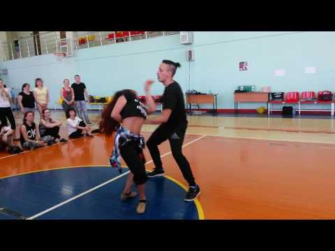 Carlos Oliveira & Taty Pinarina - zouk demo 1