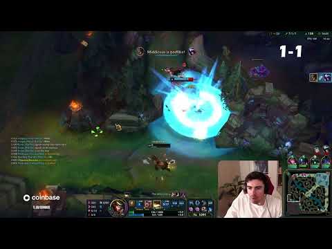 Midbeast destroying the Enemy Team with the Blue Card Twisted Fate Build