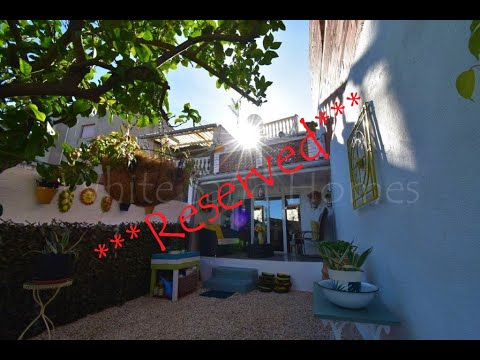 Casa Elegante - a fully reformed 3 bed townhouse in Beniatjar, Valencia at only €119,995