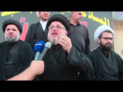 السيد حسين الحكيم في استعراض المواكب الحسينية في مدينة النعمانية