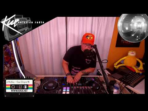 Kue live in the mix!