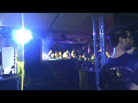 Demf08_224 Mon. Tech Itch #4