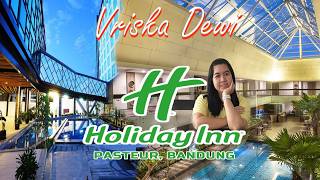 HOLIDAY INN BANDUNG, SELAIN PUNYA 4 LEVEL KOLAM RENANG, ADA INDOORNYA JUGA  ‼