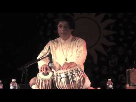 Pt. Anindo Chatterjee - tabla solo 3/3