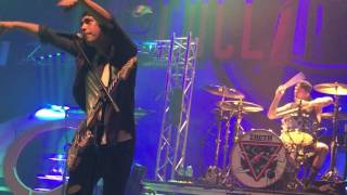 Pierce The Veil - Intro / Dive In / Caraphernelia / Texas Is Forever -  LIVE