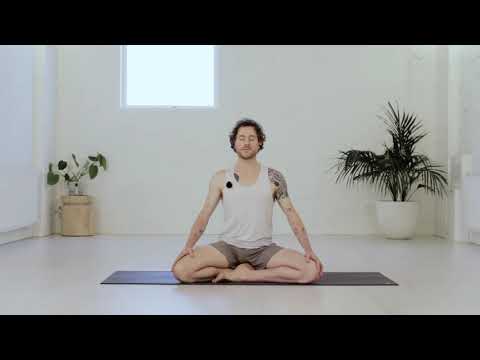 GOOD VIBES YOGA - 10 Minute Meditation with Ryan