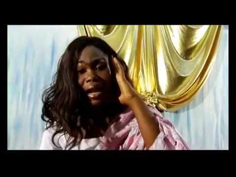 Esther akawa: "nzambe nanga"