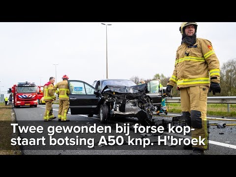 Twee gewonden bij forse kopstaart aanrijding A50 knooppunt Hattemerbroek - ©StefanVerkerk.nl