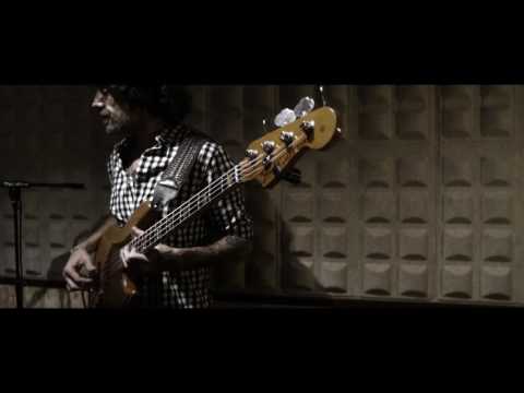 BASSIST FERNANDO LAMADRID - INICIÁTICO