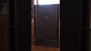 Video thumbnail for JBL D130 by zenwoodaudio